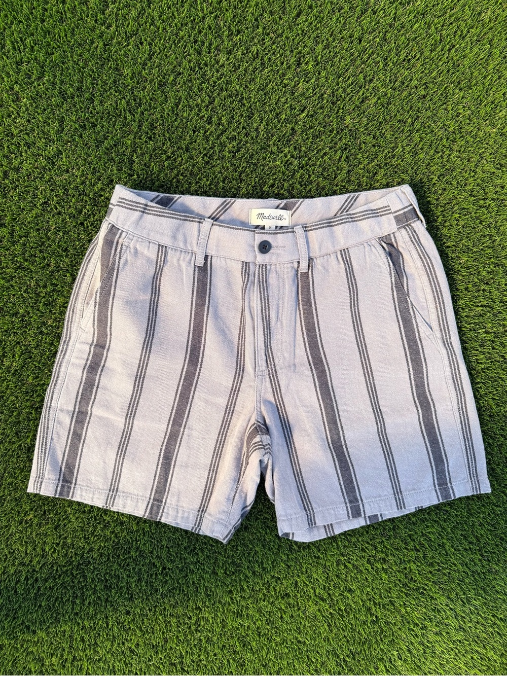 Madewell Men’s Light Gray and Dark Gray Vertical Stripe Flat Front Shorts